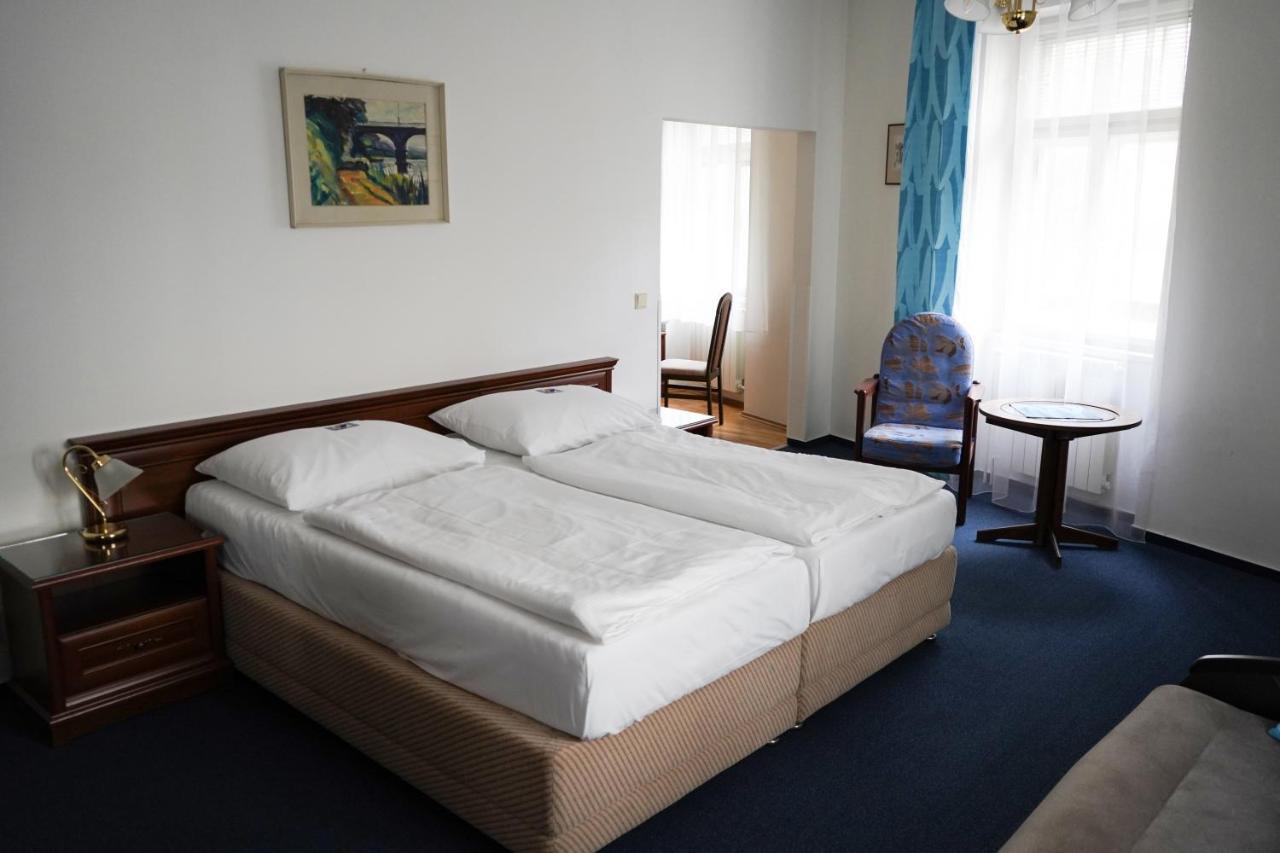 Ea Apartmany Mozart Карлові Вари Екстер'єр фото