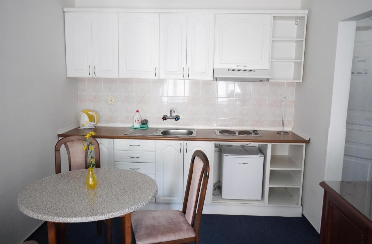 Ea Apartmany Mozart Карлові Вари Екстер'єр фото